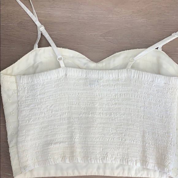 NWOT NEVER WORN AEO crop top!!! - Picture 4 of 5